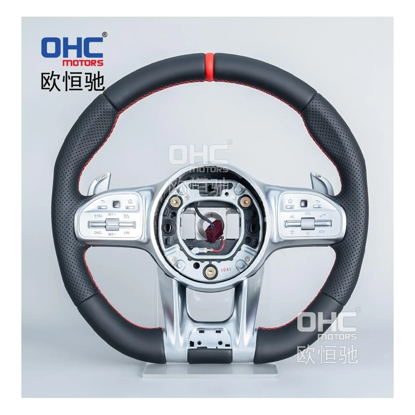 Mercedes-Benz Mercedes AMG 809 - Couro (LIN)